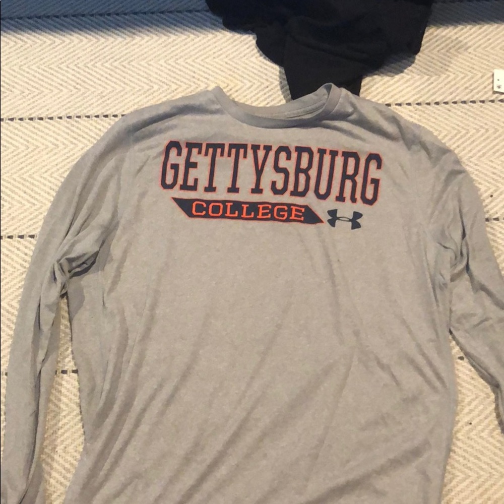 Athletic shirt